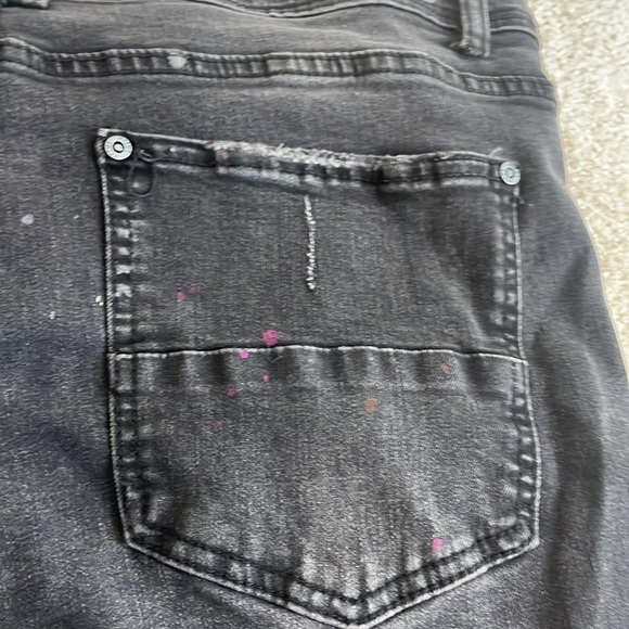 Men’s paint splattered black jeans - Picture 7 of 8